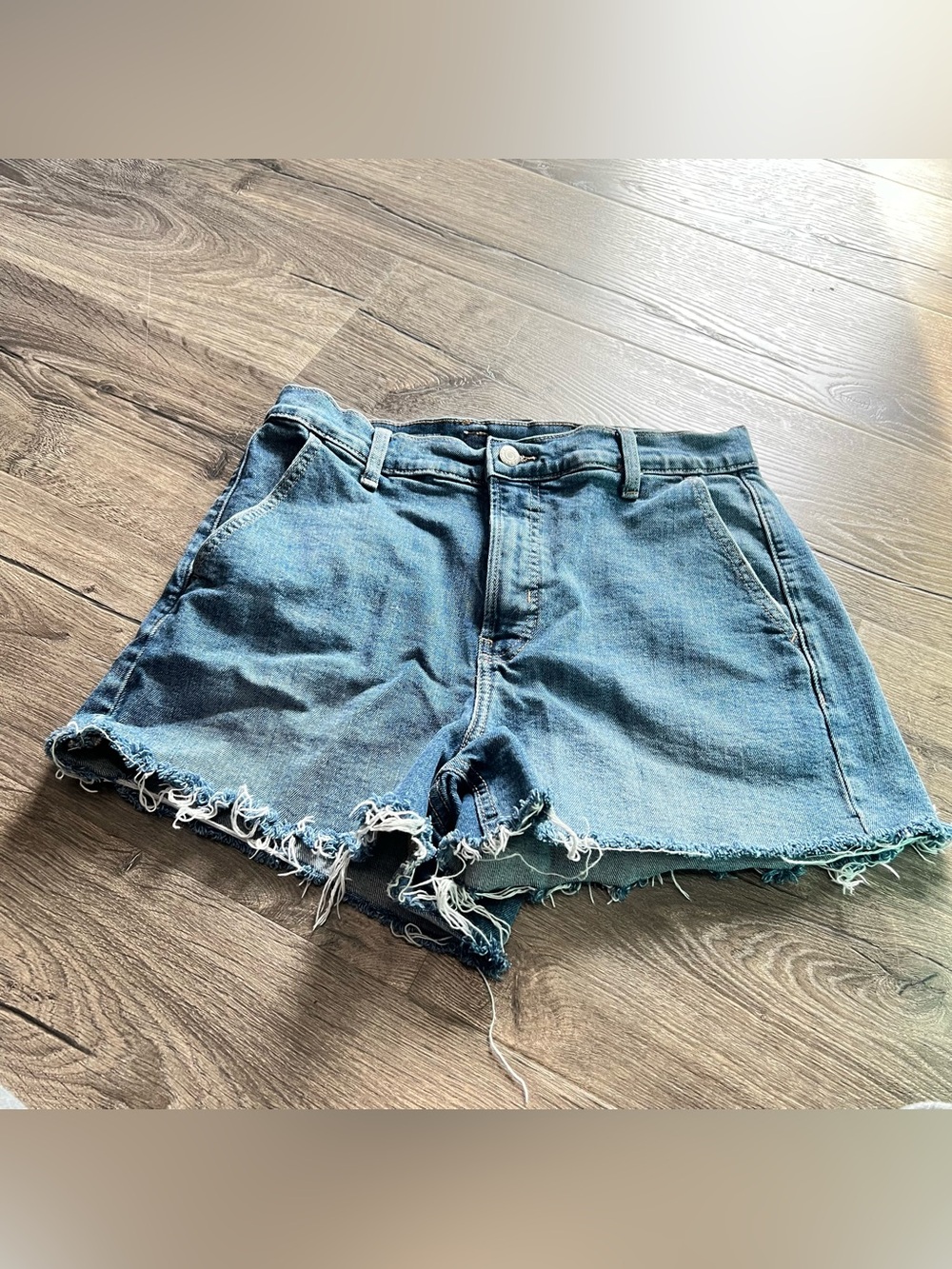Old Navy Higher High-Rise Sky-High A-Line Shorts Secret Smooth Pockets Size 12